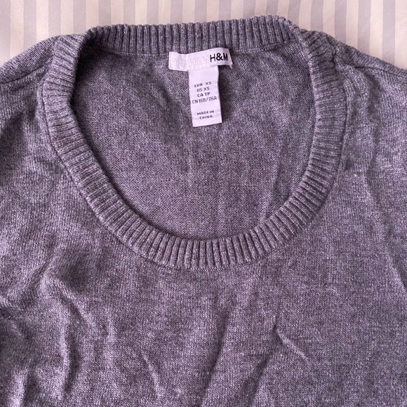 H&M Top - Picture 3 of 3